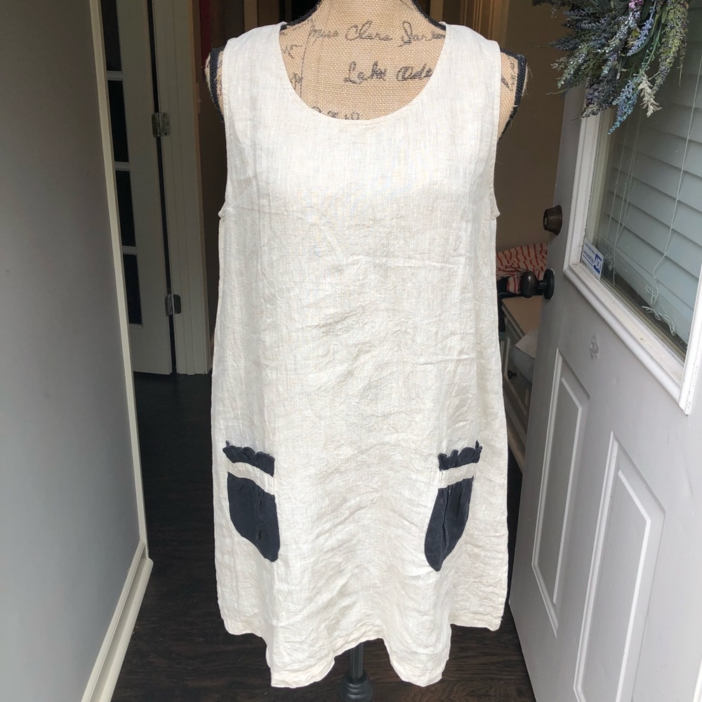 Camille & Co woman’s tan dress sz M